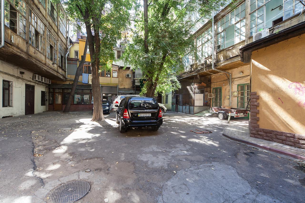 Goodrest On Deribasovska 19 Apartamento Odessa Exterior foto